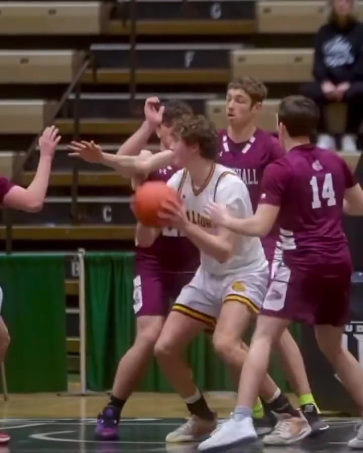 没什么能阻止热爱！美高罕见病球员四段式投篮 决赛四记三分夺冠