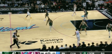 菜鸟丨9号秀扎克-埃迪狂揽6分21篮板6助攻 状元里萨谢12+4